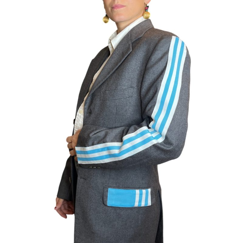 Blazer grigio con inserti azzurri