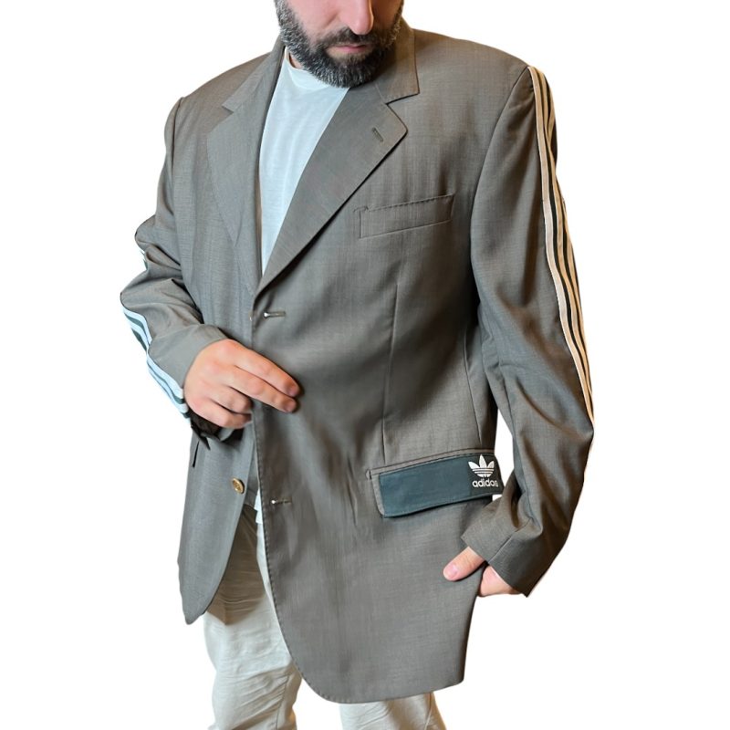 Blazer grigio-verde con inserti verdi