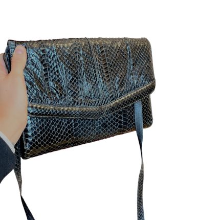 Borsa in pelle nera con tracolla