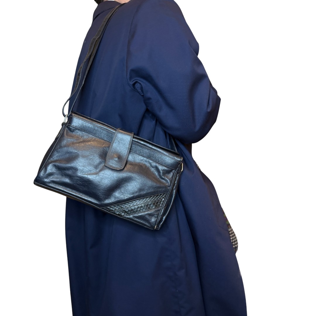 IMG_0492 Borsa vintage - vera pelle blu