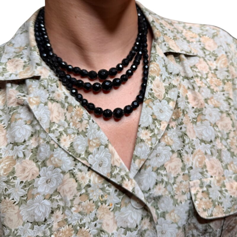 Collana vintage nera tripla