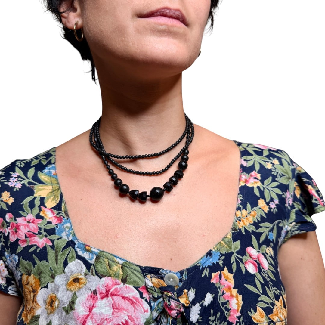 IMG_0253 Collana vintage nera sottile