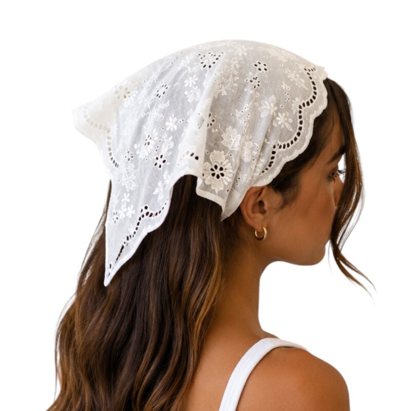 Vintage Groove Handmade – Bandana in sangallo con ricamo