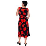 Abito vintage nero con fiori rossi