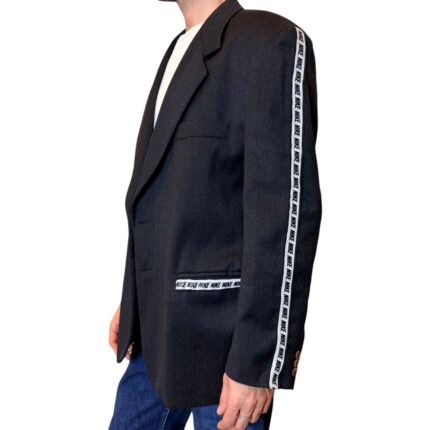 Vintage Groove Upcycling - Blazer grigio scuro - inserti Nike scritta